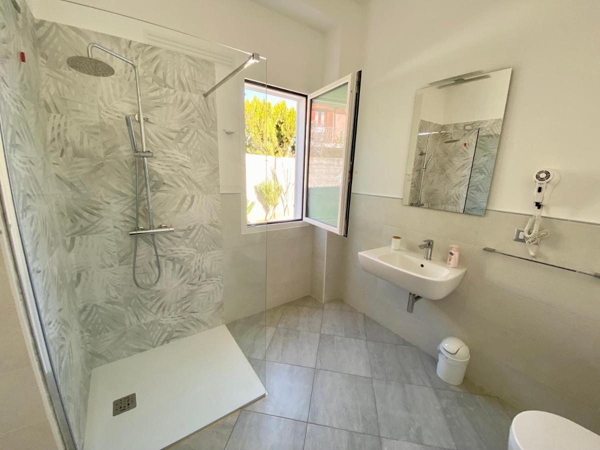 Tigrillo Bed&Breakfast Ольбия Экстерьер фото