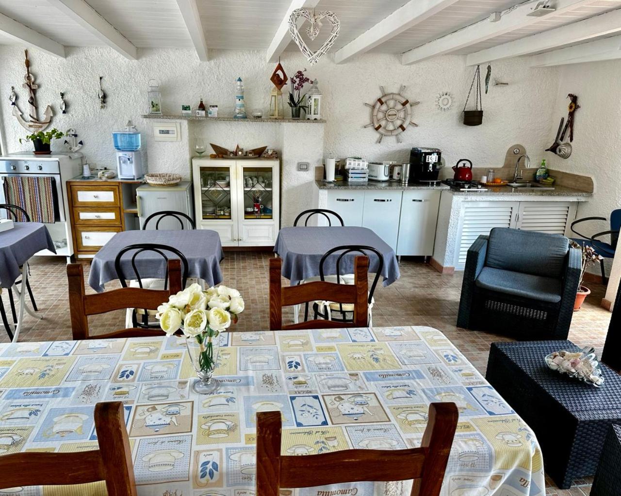 Tigrillo Bed&Breakfast Ольбия Экстерьер фото