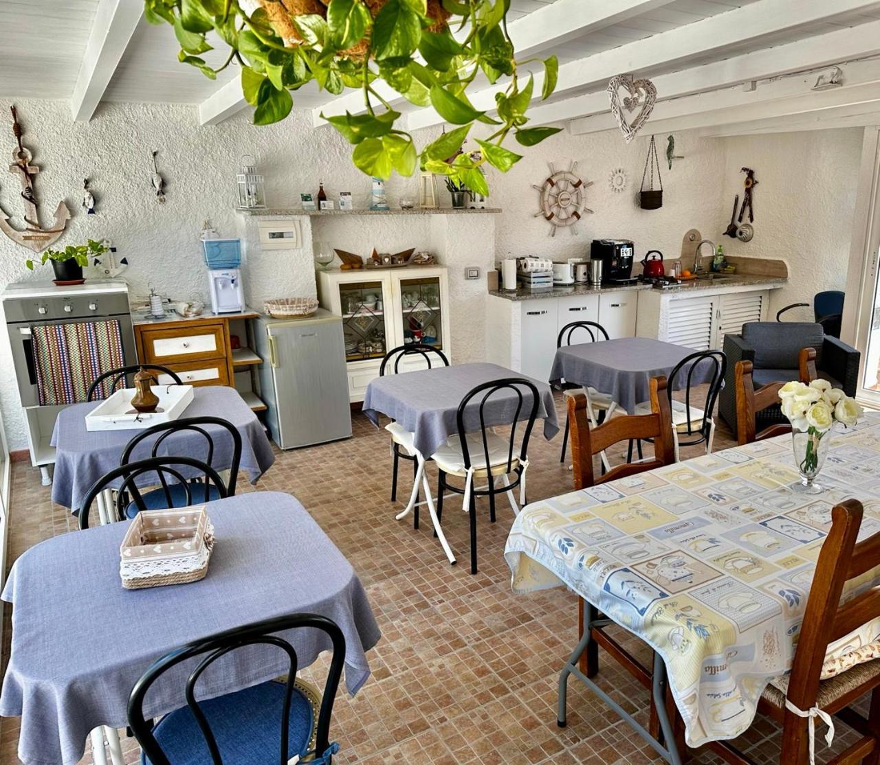 Tigrillo Bed&Breakfast Ольбия Экстерьер фото
